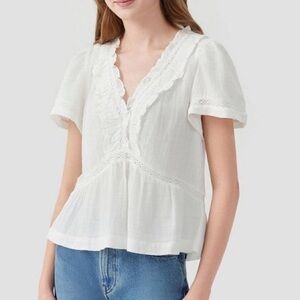 Universal Thread White Ruffled Blouse